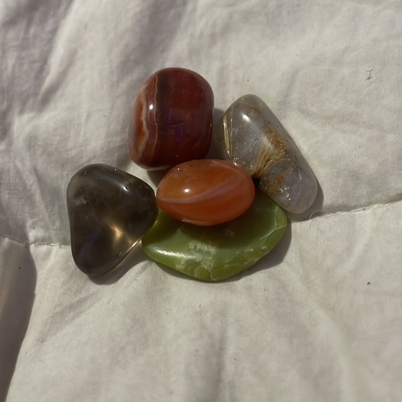 Assorted Crystals 5ct - Picture 5 of 5